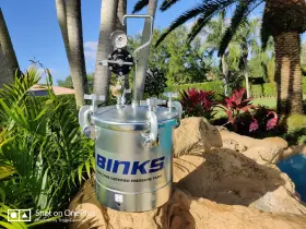 83z-211 Binks Paint Tank 2.8 Gal. Zinc Plated Steel Pressure Pot With Agitator