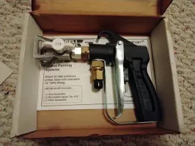 Mp1261 Campbell Hausfeld Airless Spray Gun With Tip