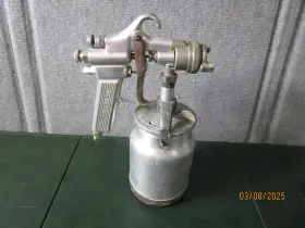 688147 Devilbiss Vintage Paint Gun