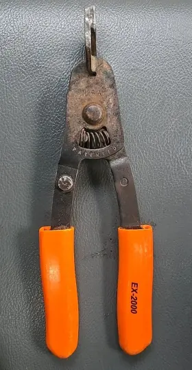 E.x.2000 Ex-2000 Top Cap Plier For Termite Systems