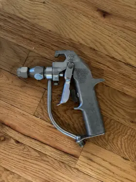 220864 Graco Silver Airless Spray Gun