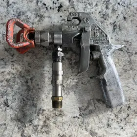 235159 Graco Silver Plus Airless Spray Gun In Good Working Condition
