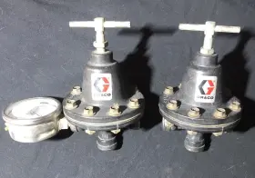 236449 Graco Pair Of Low Pressure Regulator D99a