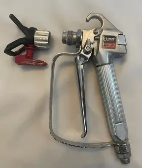 Lx-80 Titan Airless Spray Gun