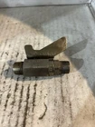 Graco 208-393 Low Pressure Ball Valve, 500 Psi, F92A (SP117) Used. Price: $25.00.